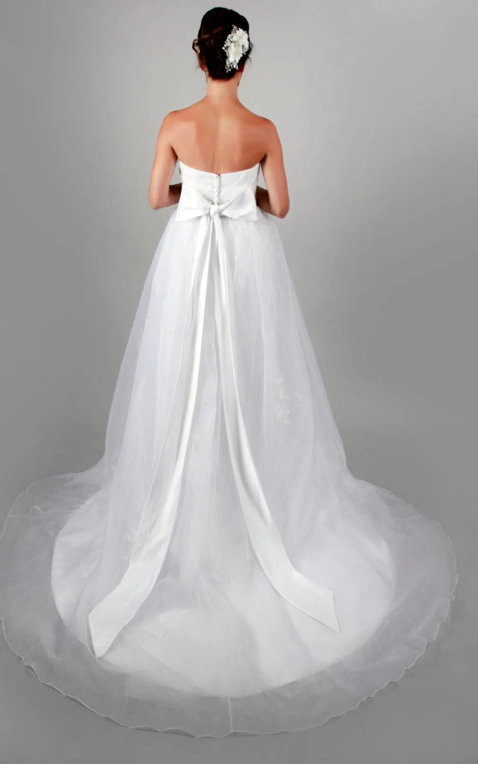 A-Line Crystal Belt Organza Sweetheart Wedding Gown-ET_711035