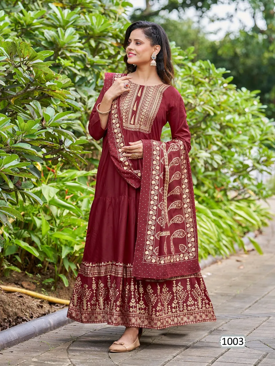 Beautiful Women Party wear Kurta Dupatta suit