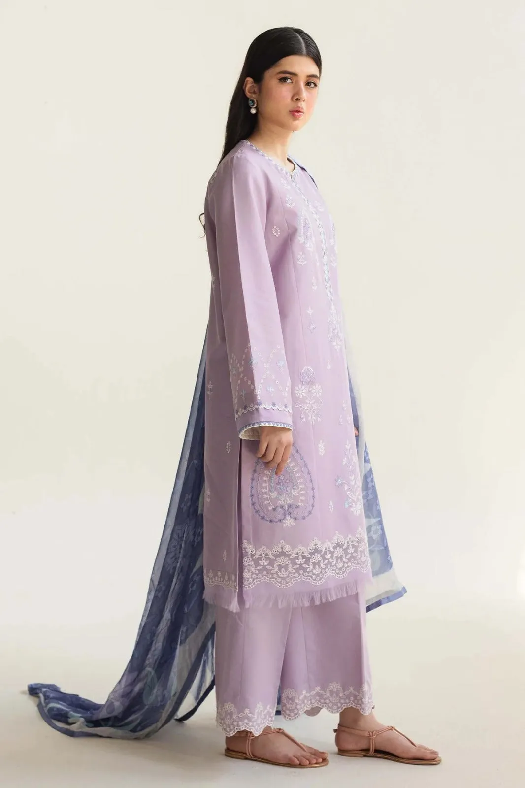 Chikenkari Zarashahjhan Embroidered Lawn Three Piece COCO-03