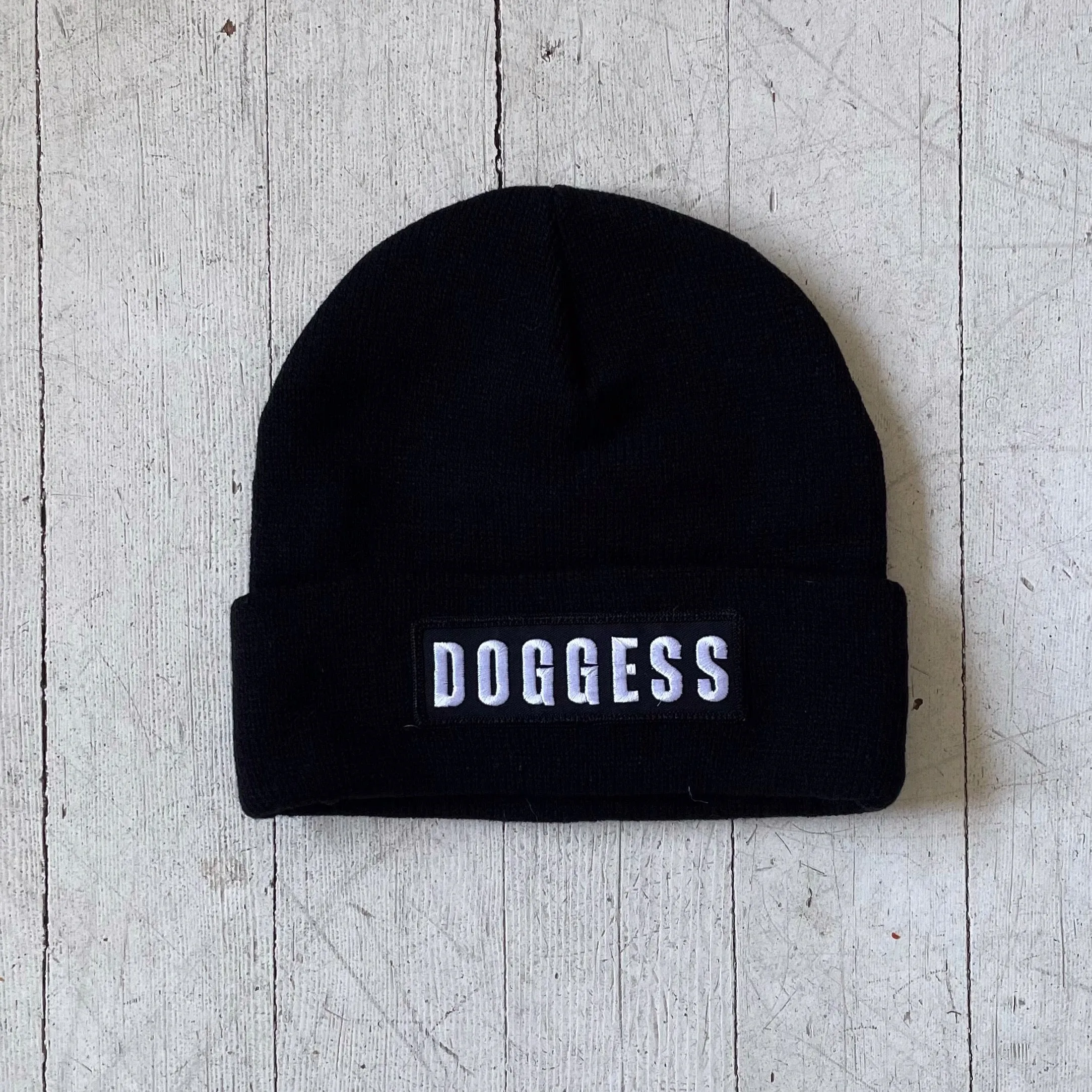 Doggess Toque | wht w/ blk