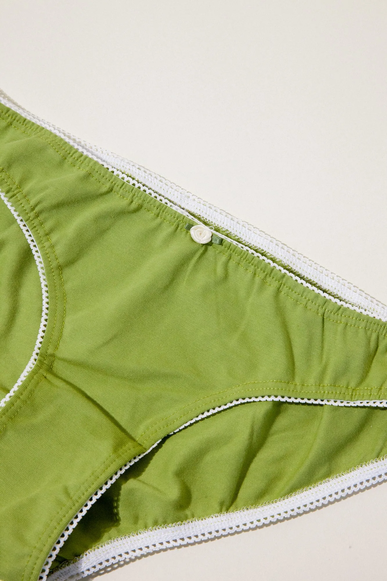 LOW RISE UNDERWEAR IN AVOCADO