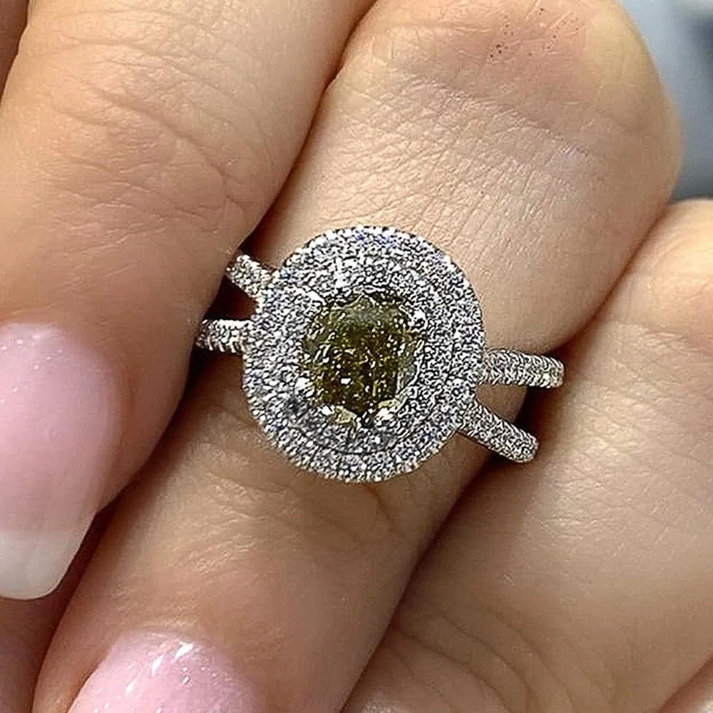 Stunning Elegant Olive Green CZ Temperament Proposal Ring