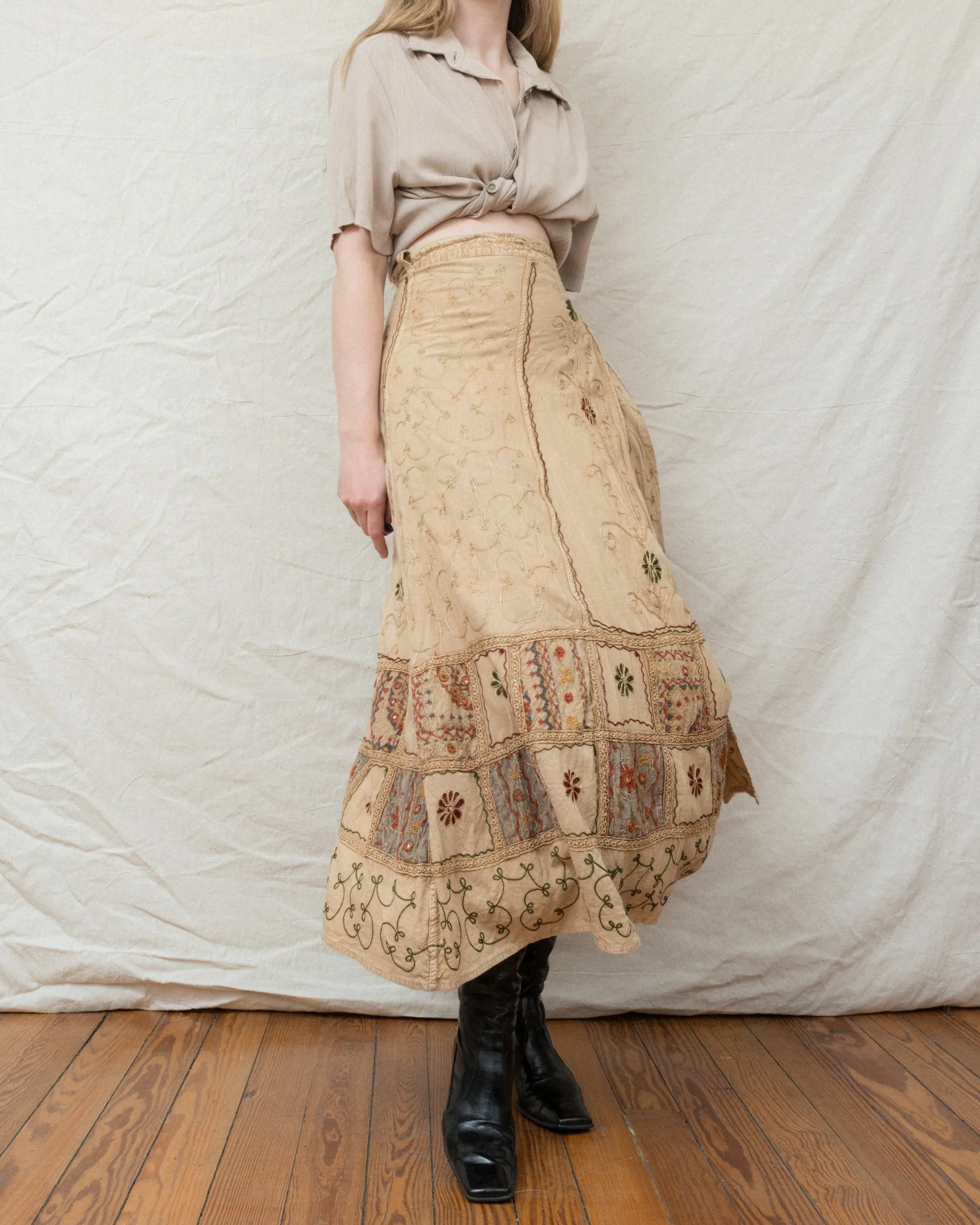 Vintage Embroidered Maxi Wrap Skirt (S-L)