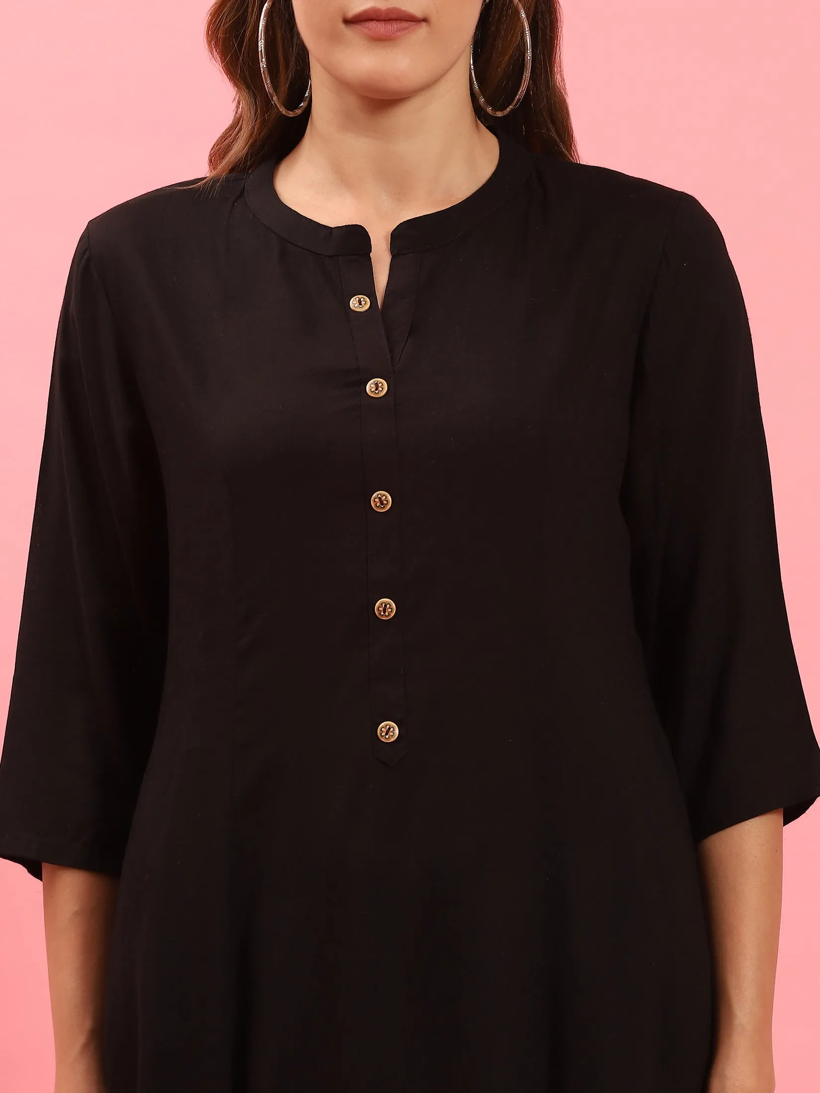 Women Black Solid Kurta